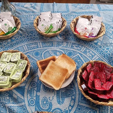 Mio Tulum Hotel Boutique Dış mekan fotoğraf A selection of jams and spreads