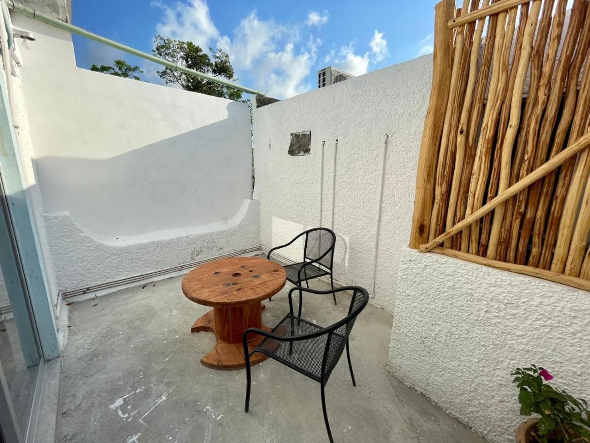 Mio Tulum Hotel Boutique Dış mekan fotoğraf A small balcony